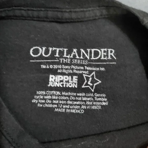 OUTLANDER The Series Sassenach Graphic T Shirt SZ LG - Picture 6 of 6